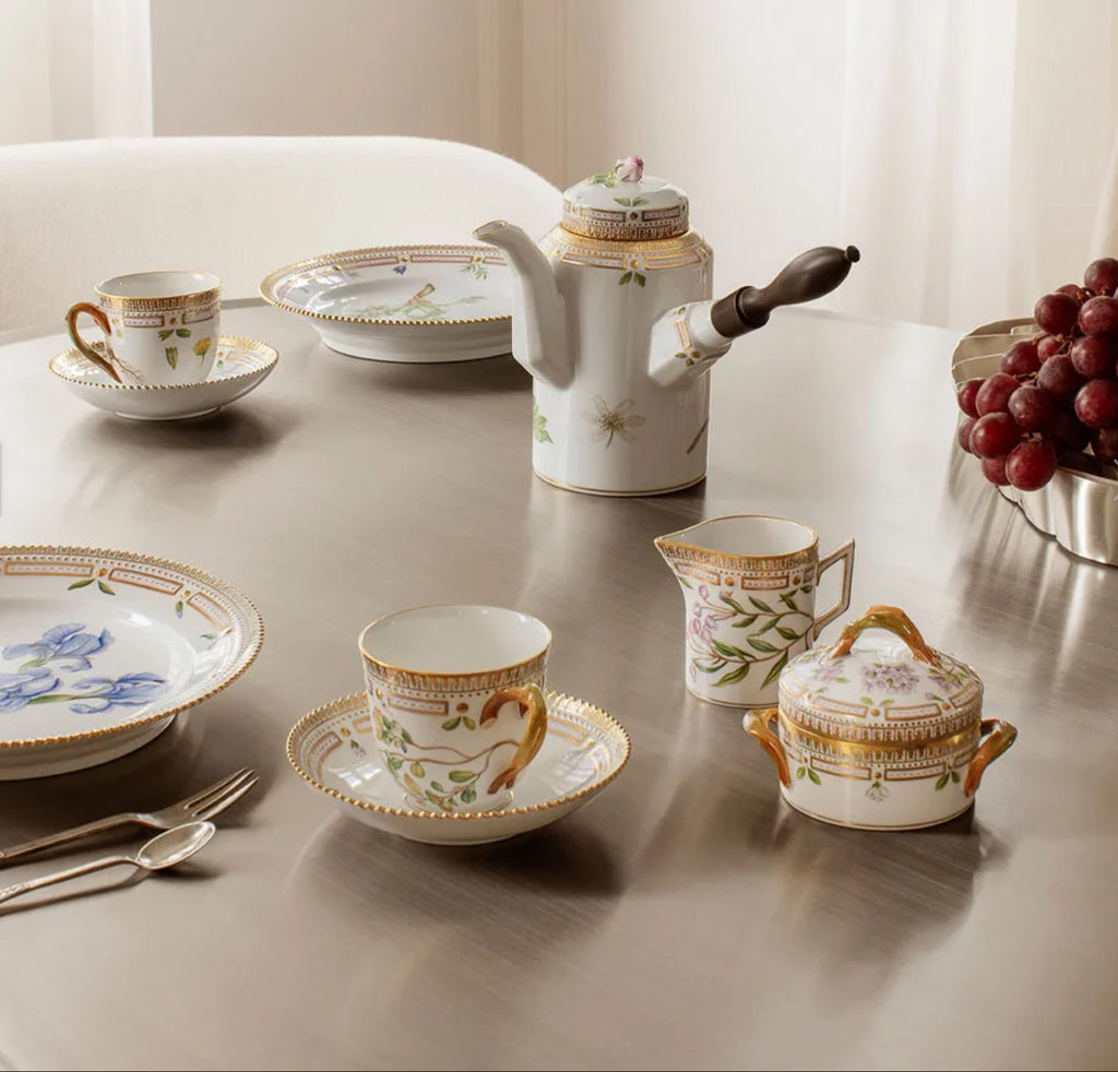 Iron crest Flora Dinnerware